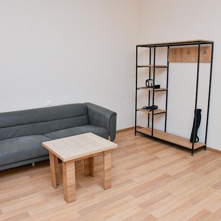 Just Inn Kutaisi Ngoại thất bức ảnh